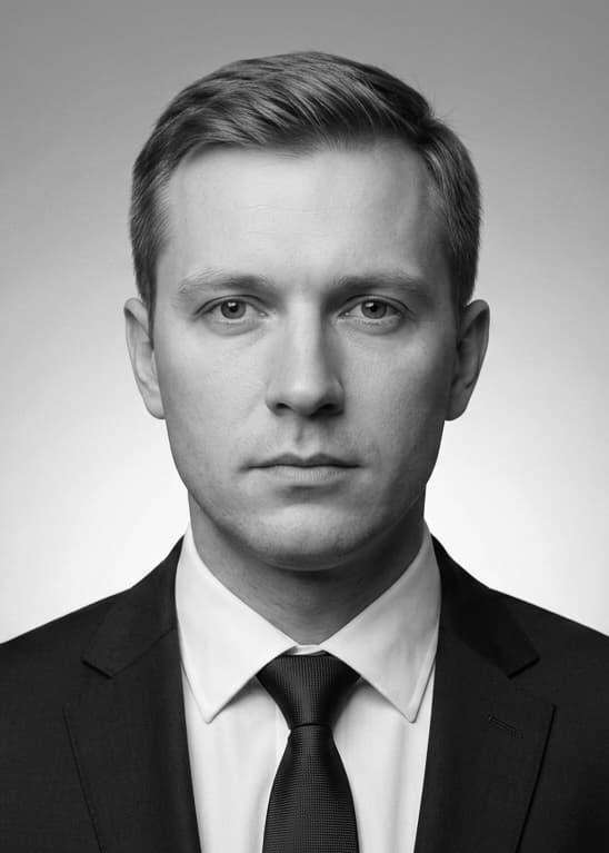 Денис, Координатор